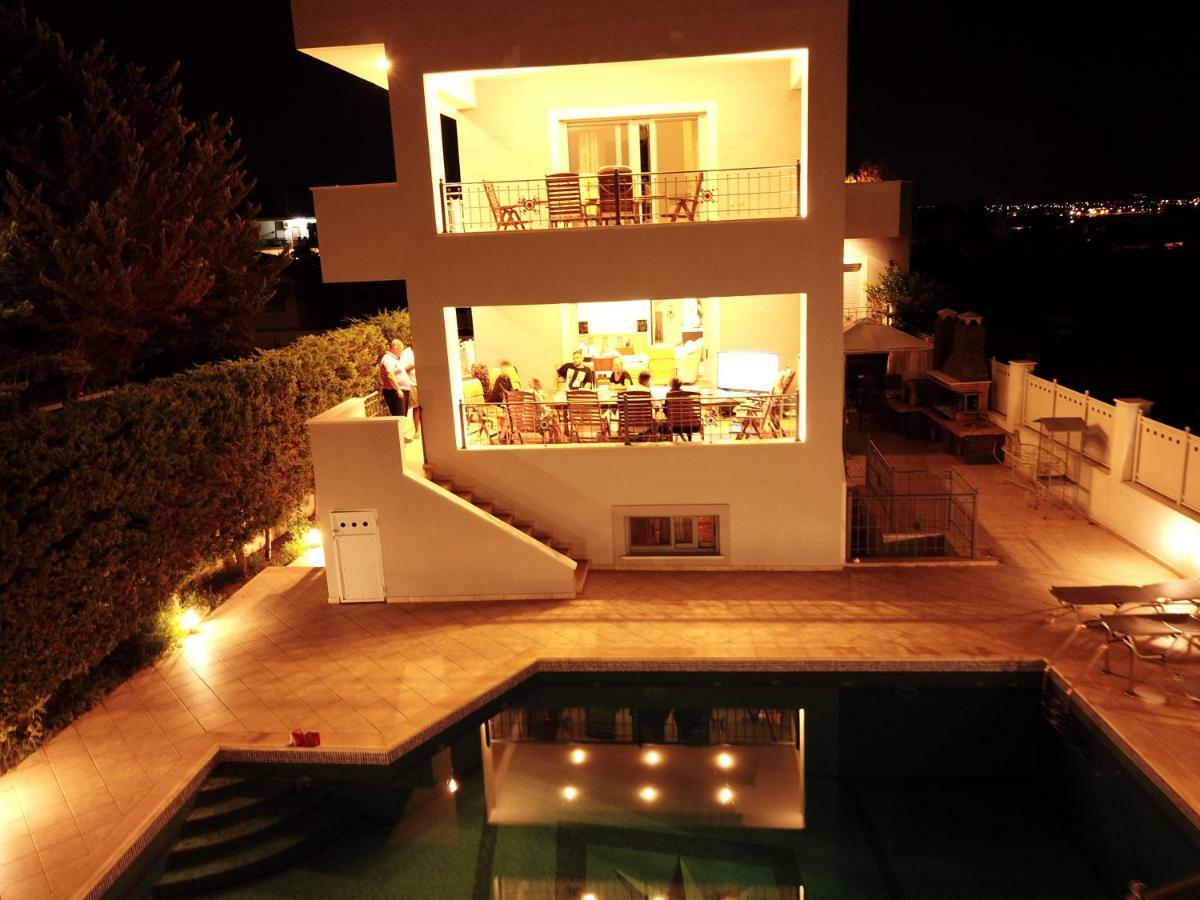 Villa D'Irene-Near Athens Airport , 200 Meters From The Beach Davis Artemida  Exterior foto